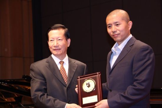 第八届茅盾文学奖颁奖典礼在京举行